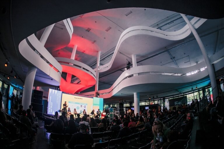 Speaker Congresso NFT Brasil - Bienal São Paulo